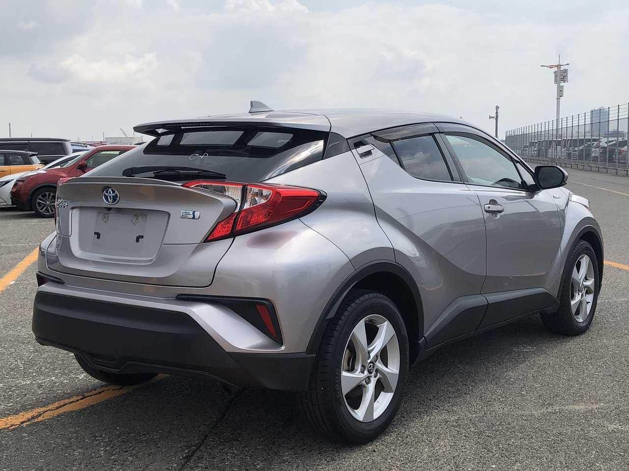 TOYOTA C-HR