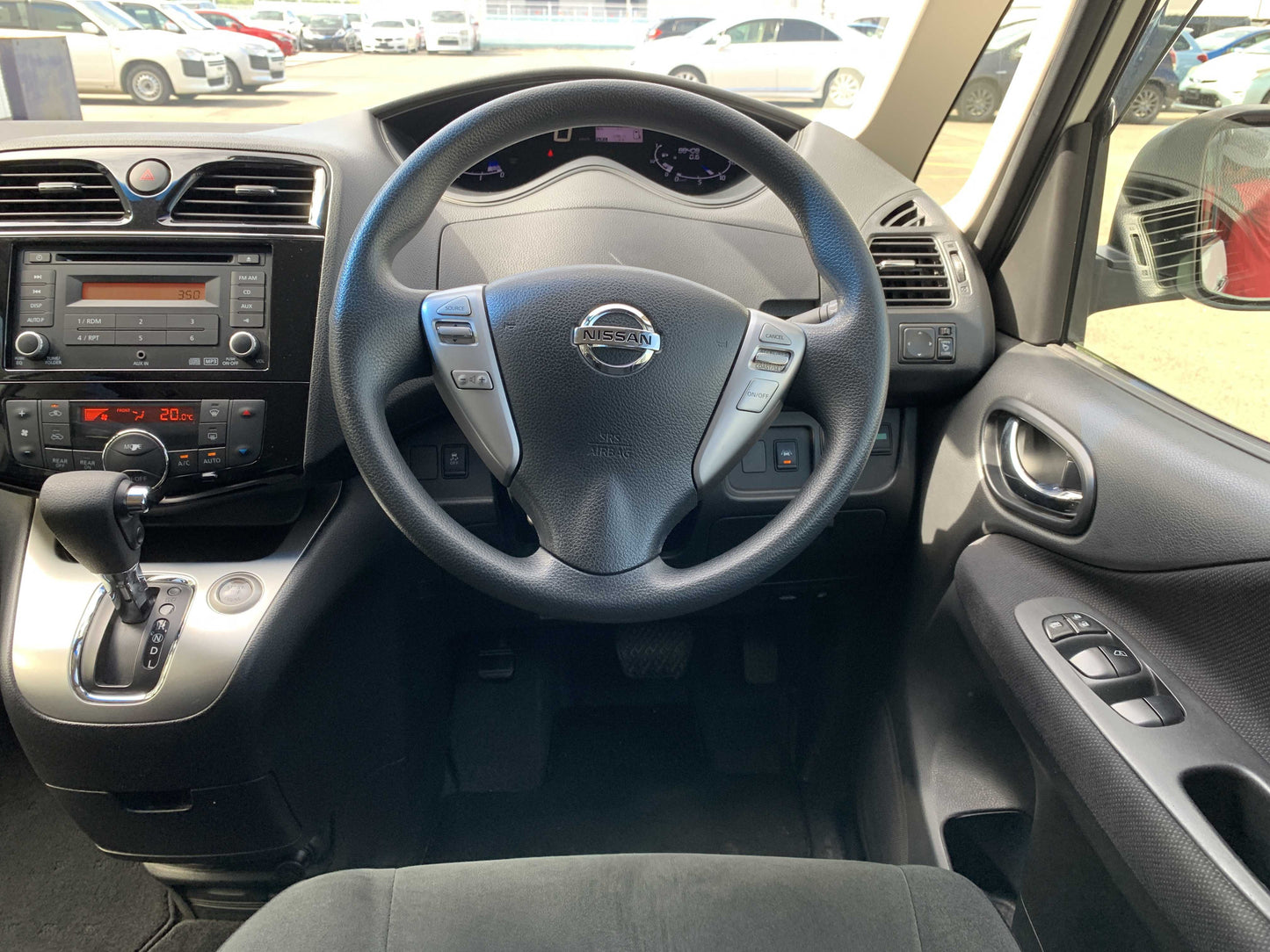 NISSAN SERENA HIGHWAYSTAR