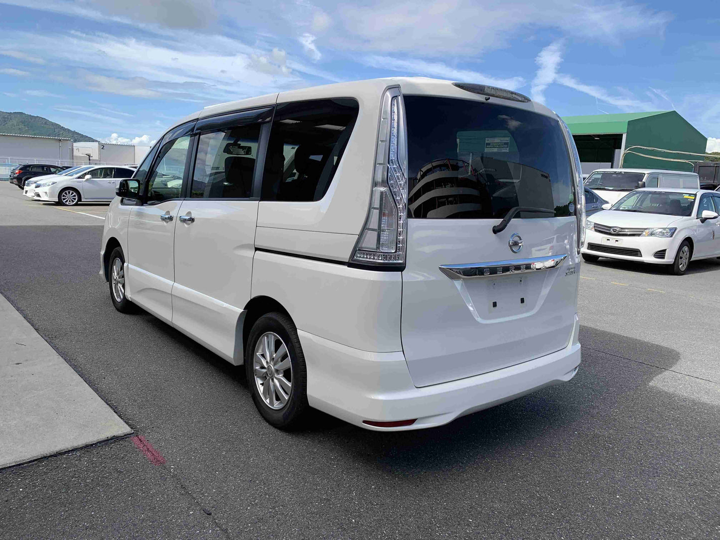 NISSAN SERENA HIGHWAYSTAR