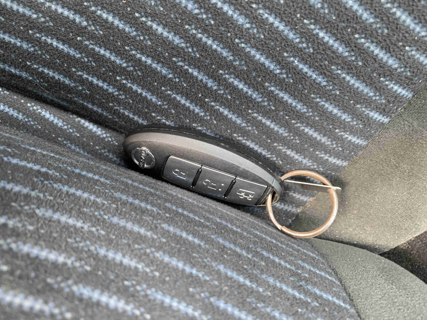 NISSAN SERENA HIGHWAYSTAR