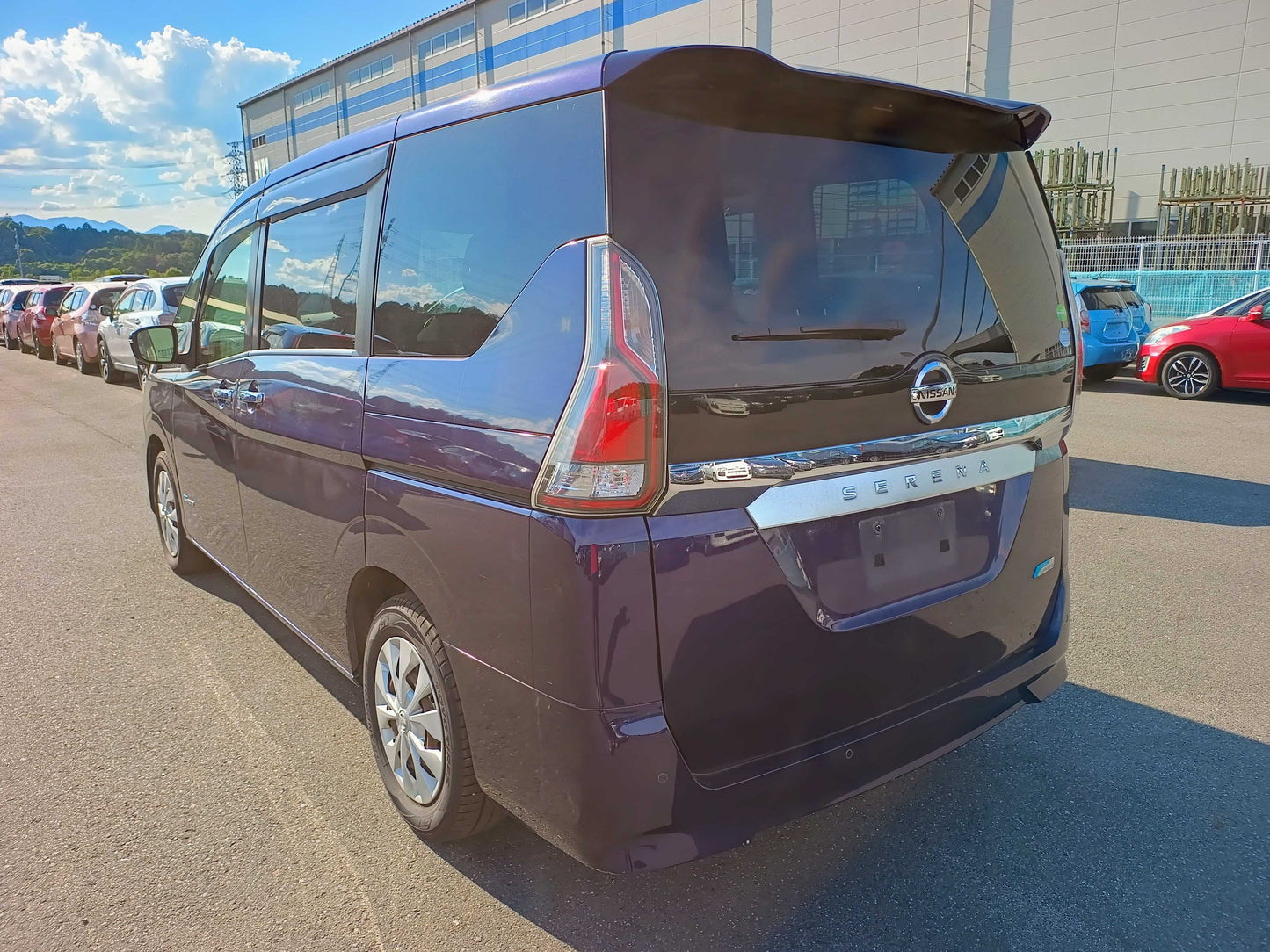NISSAN SERENA