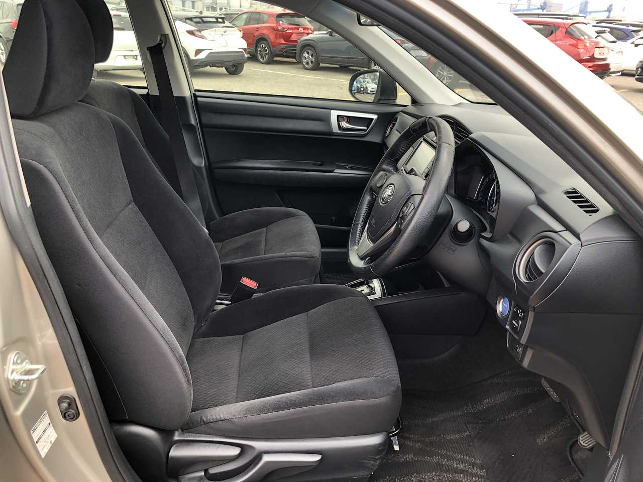 TOYOTA COROLLA AXIO HV