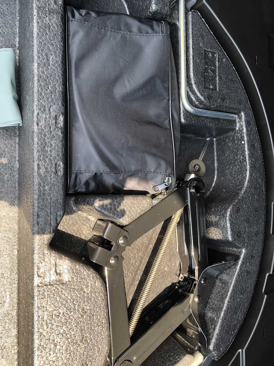 SUBARU IMPREZA SPORT 2WD