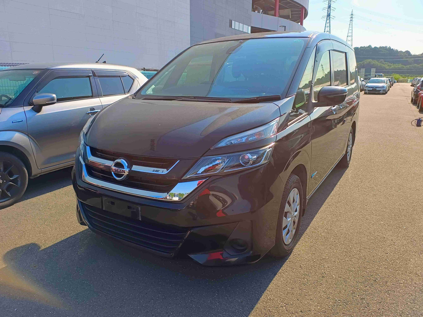 NISSAN SERENA HV