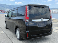TOYOTA NOAH HV