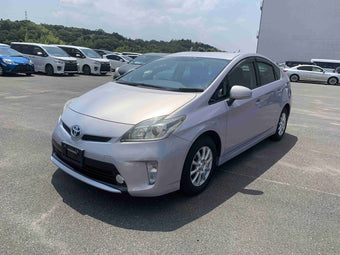 compare product TOYOTA PRIUS