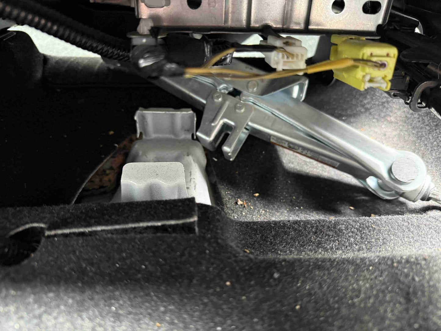 TOYOTA COROLLA FIELDER HV